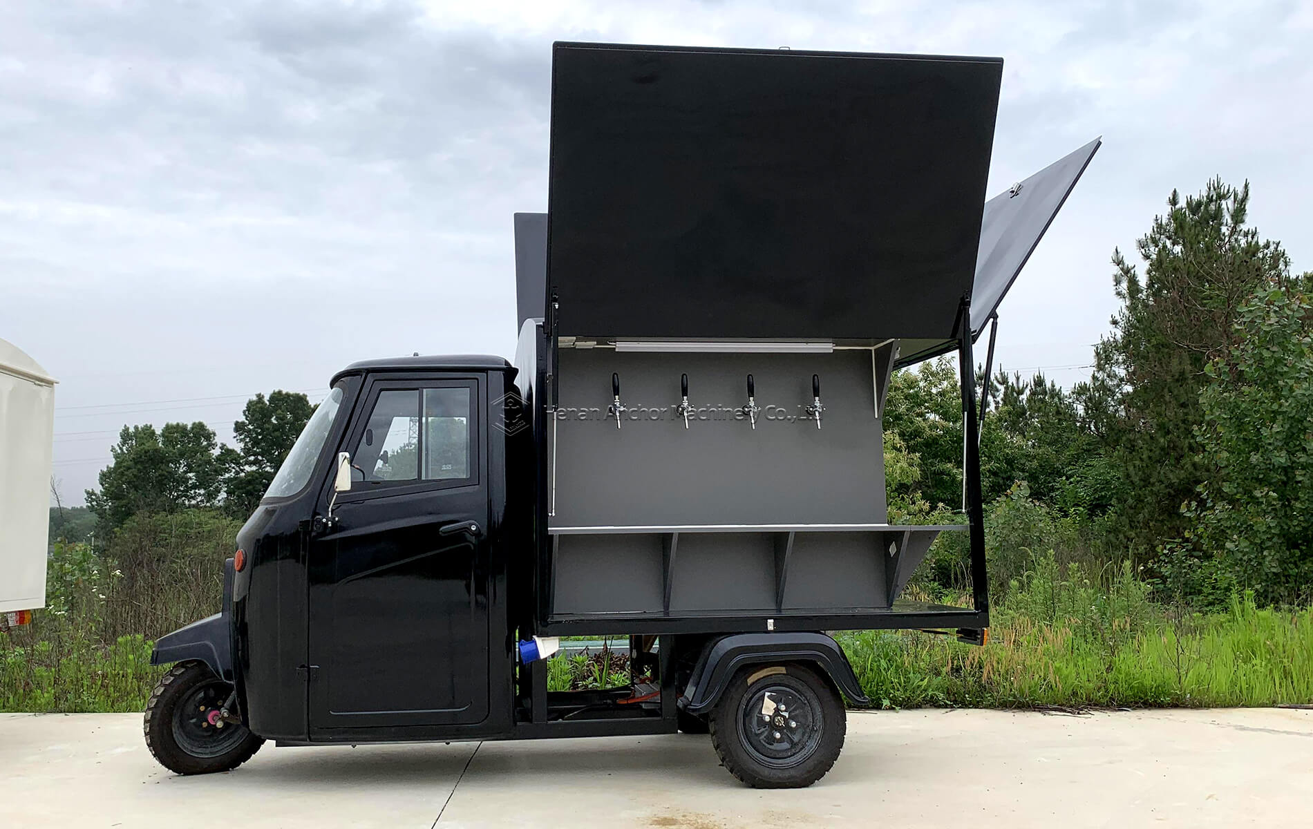 piaggio ape food truck