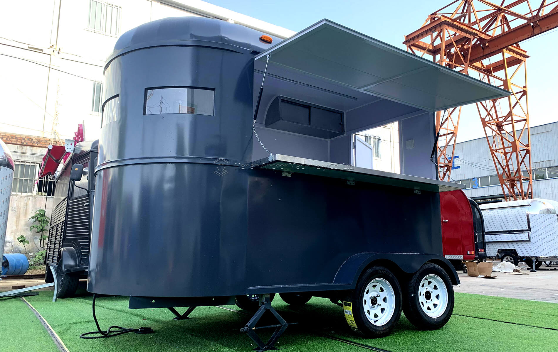 horse trailer mobile bars